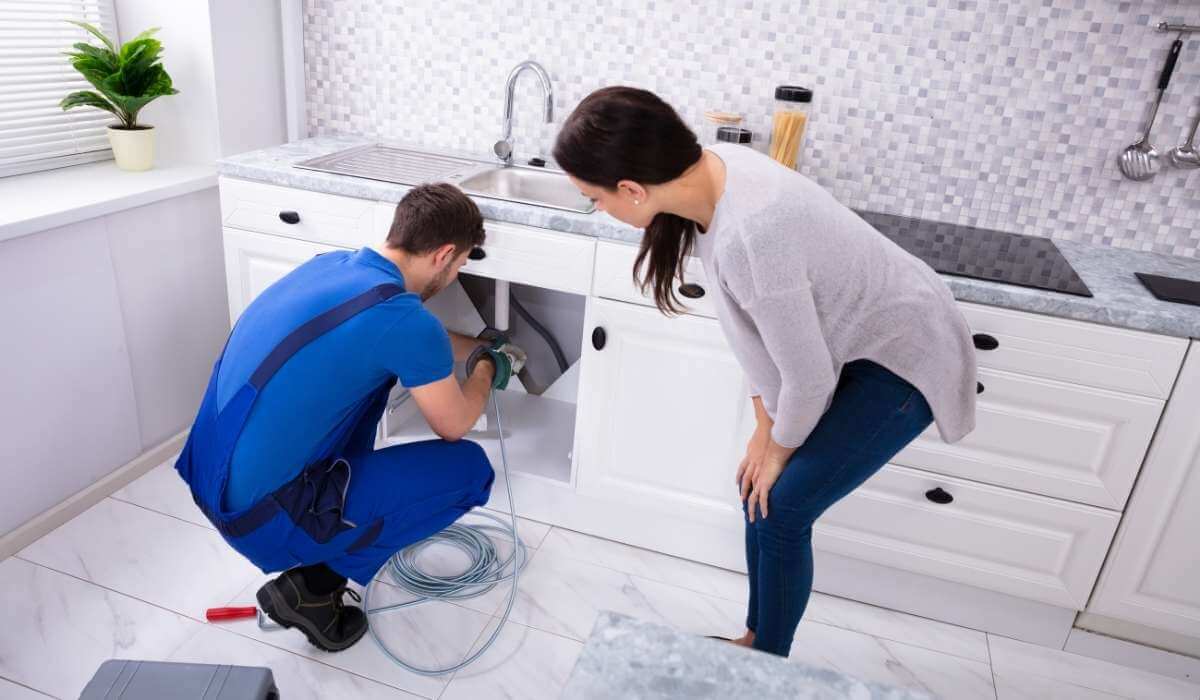 סתימה עקשנית בצנרת הביוב